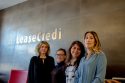 4 donne in un ufficio